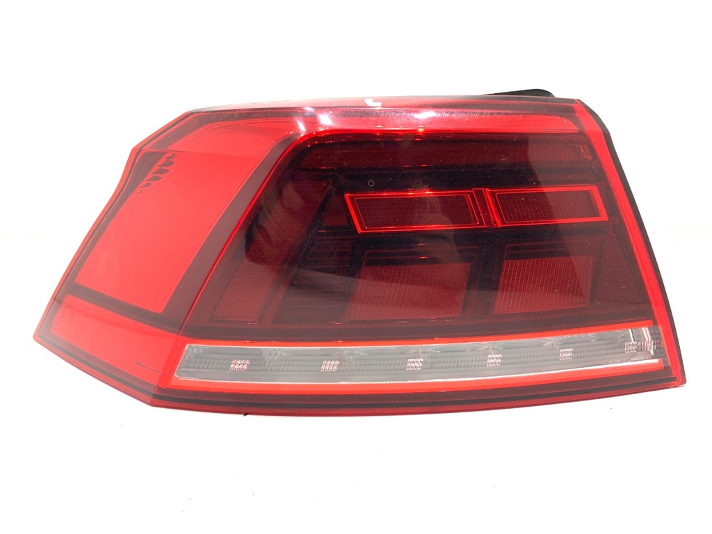 [STARK-884362] Piloto trasero izquierdo VW Passat B8 (3G2, CB2) 2.0 TSI 4motion 2014-2022