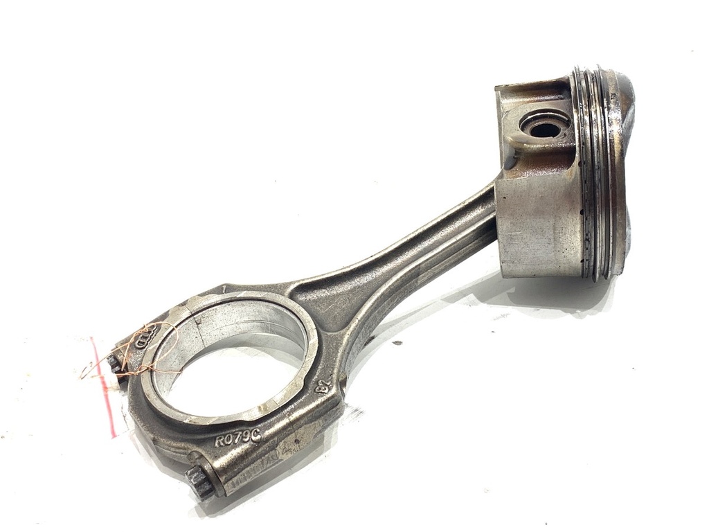 [STARK-888231] Pistón con biela Audi R8 (422, 423) 4.2 FSI 2010-2015