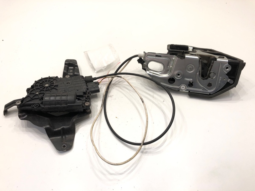 [STARK-915610] Cerradura de puerta trasera derecha BMW 5 Gran Turismo (F07) 2009-2017