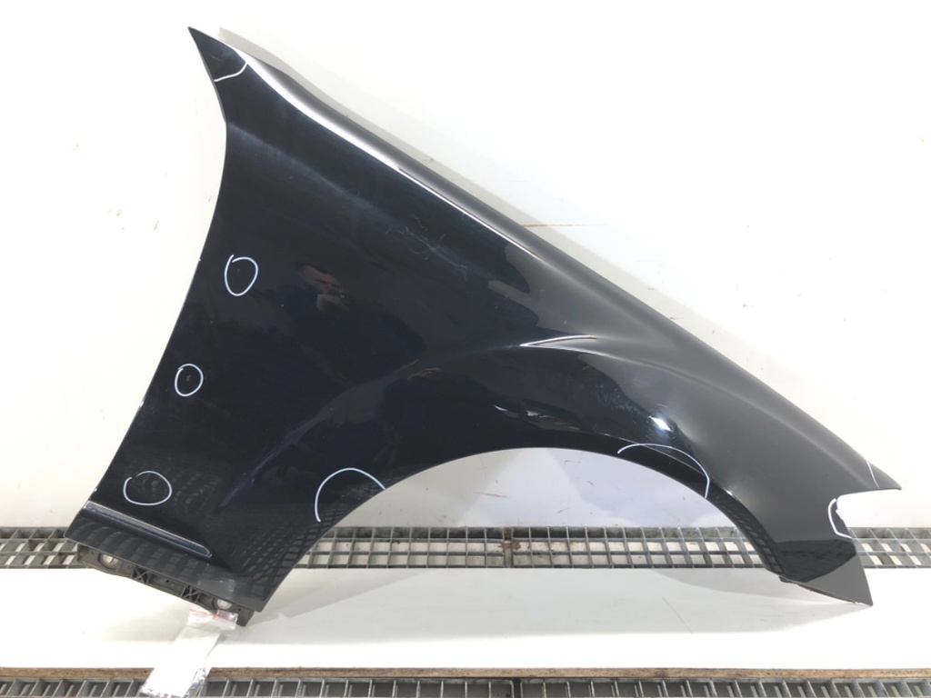 [STARK-476366] Aleta delantera derecha Mercedes-Benz Clase S (W221) 2005-2013