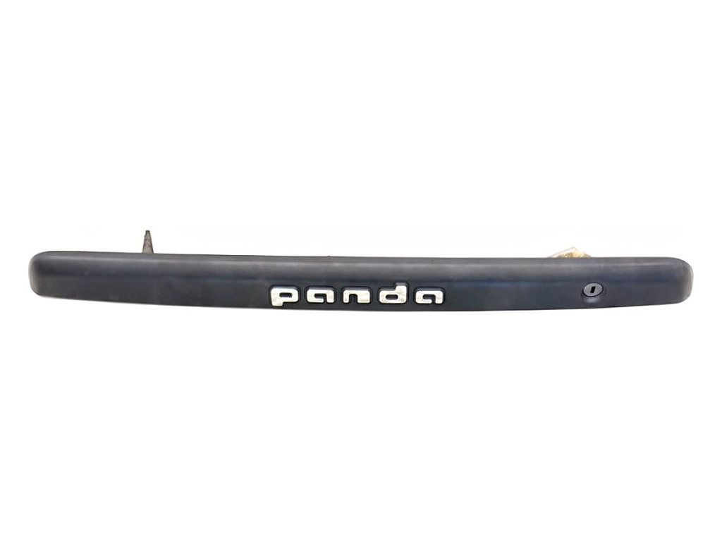 [STARK-926729] Moldura de portón trasero FIAT Panda (312, 319) 2012-2022