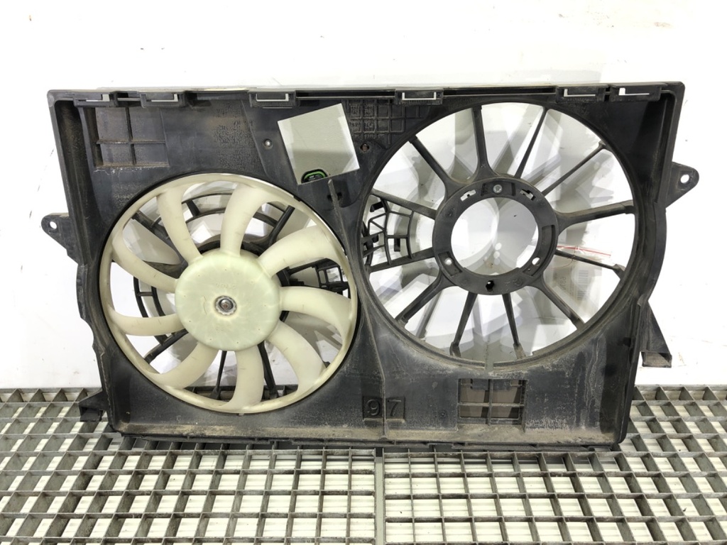 [STARK-687090] Ventilador de radiador JEEP CHEROKEE (KL) 3.2 V6 200 kW 2013-2022