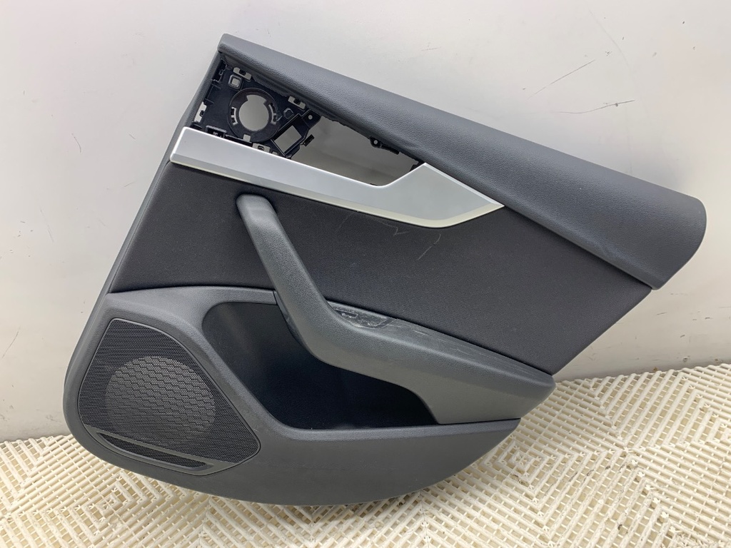 [STARK-850650] Panel de puerta trasera derecho Audi A5 (F53, F5P) 2016-2022