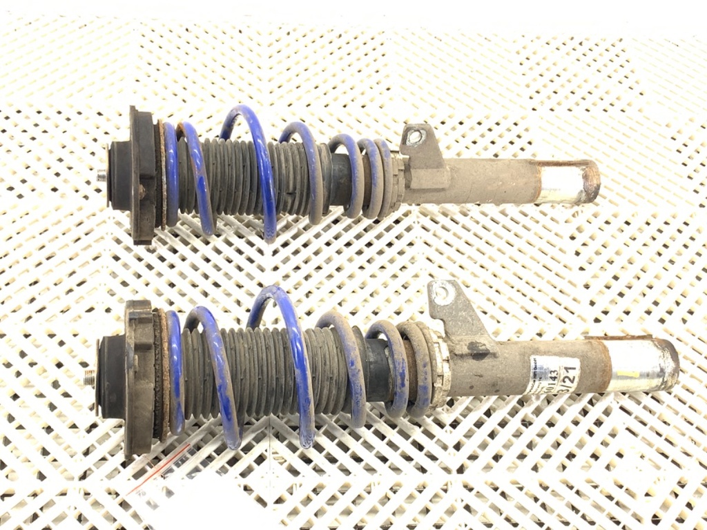 [STARK-694135] Amortiguador completo SEAT León (1P1) 1.6 75 kW 2005-2012