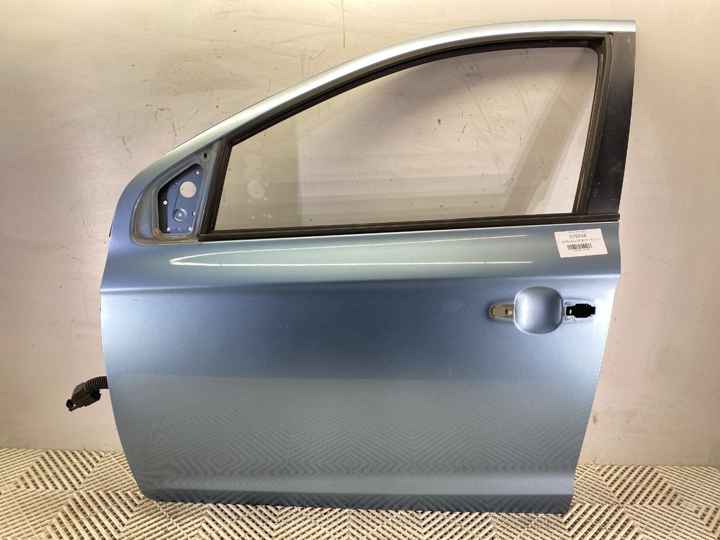 [STARK-670018] Puerta delantera izquierda Hyundai i20 I (PB, PBT) 2008-2022