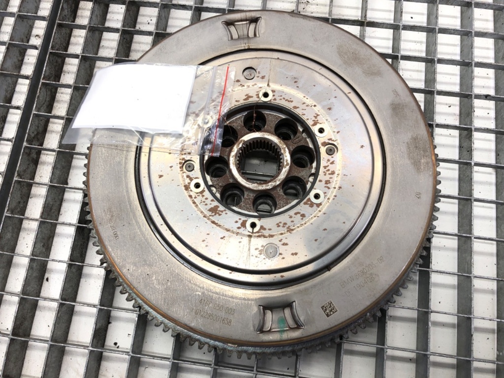 [STARK-756968] Convertidor de par BMW Serie 5 (G30, F90) 530e 2017-2022