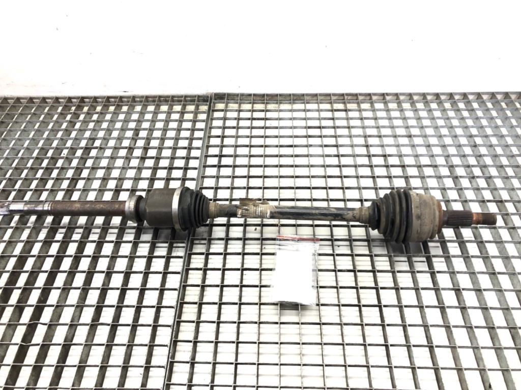 [STARK-810223] Semieje delantero derecho Toyota Proace City 1.5 D-4D 2019-2022
