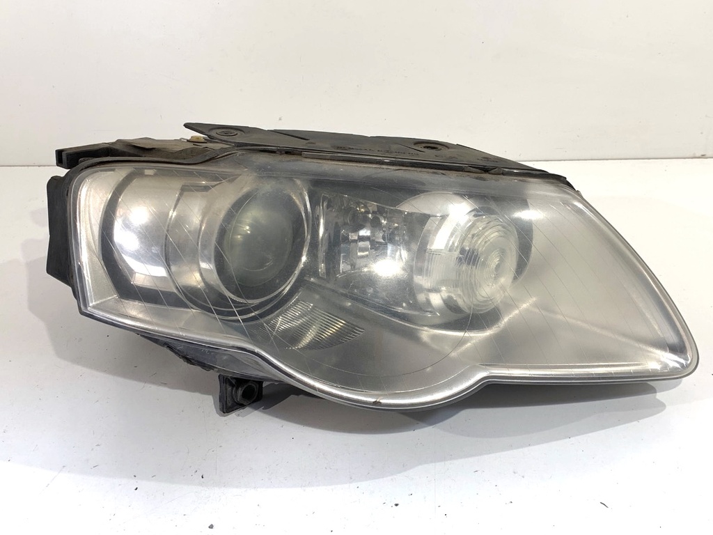 [STARK-899673] Faro delantero derecho VW Passat B6 (3C2) 2.0 TDI 125 kW 2005-2010