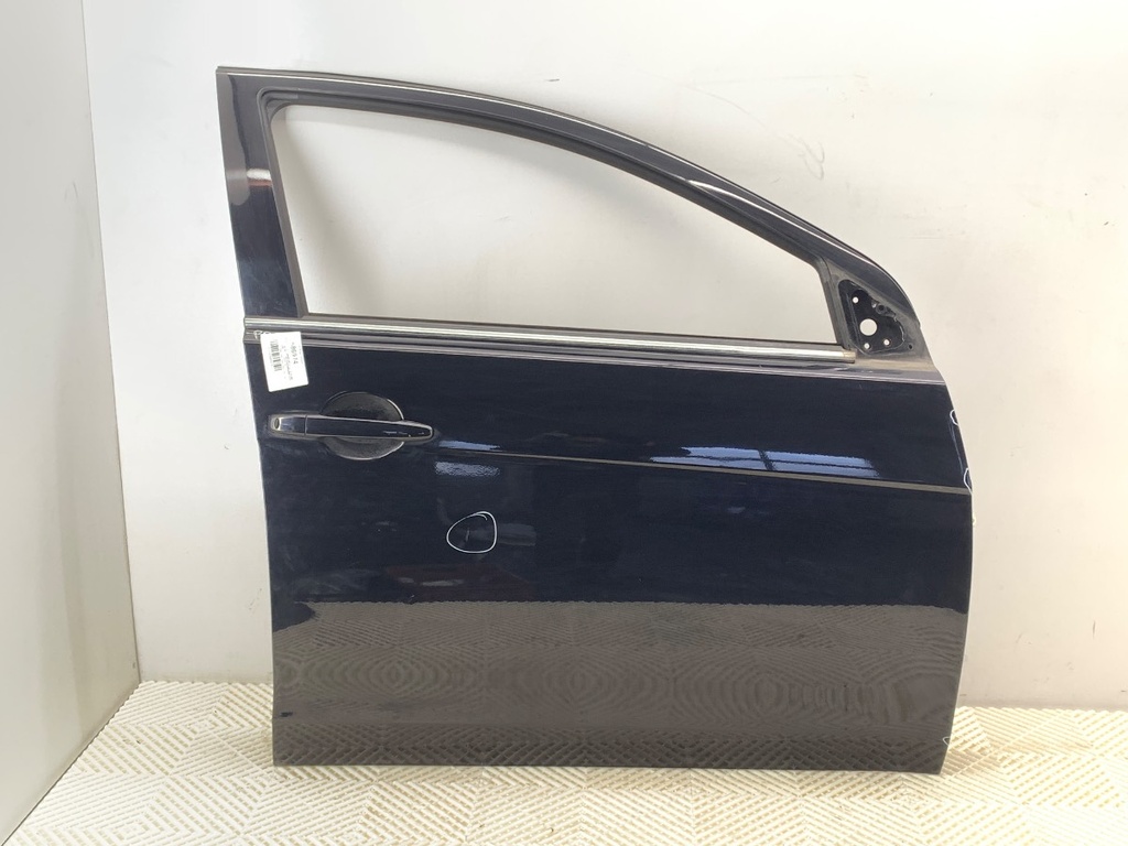 [STARK-686974] Puerta delantera derecha Mitsubishi Lancer VIII (CY_A, CZ_A) 2007-2022