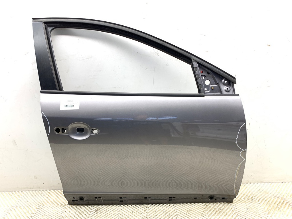 [STARK-763740] Puerta delantera derecha Renault Megane III liftback 2008-2022
