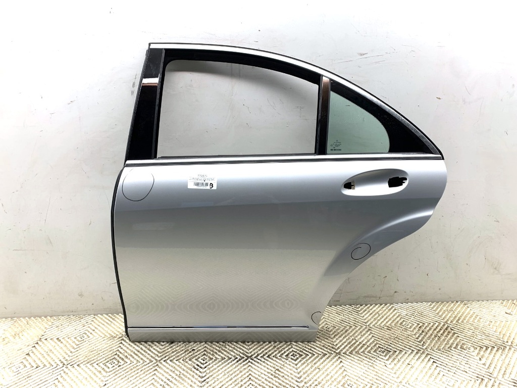 [STARK-772871] Puerta trasera izquierda Mercedes-Benz Clase S (W221) 2005-2013