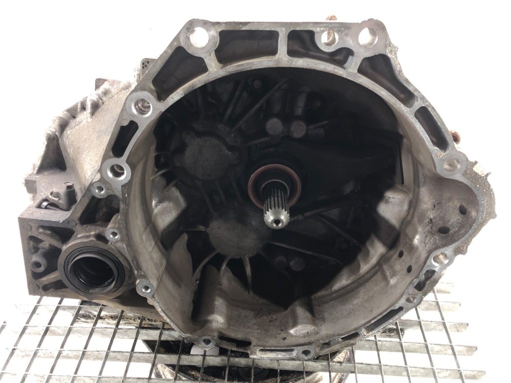 [STARK-451279] Caja de cambios Toyota Auris Kombi (_E18_) 1.6 D4-D (WWE185_) 82 kW 2015-2018