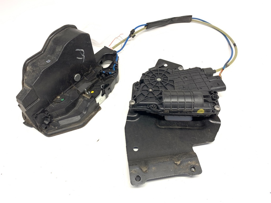 [STARK-731899] Cerradura de puerta trasera derecha BMW 6 Gran Coupe (F06) 2012-2018