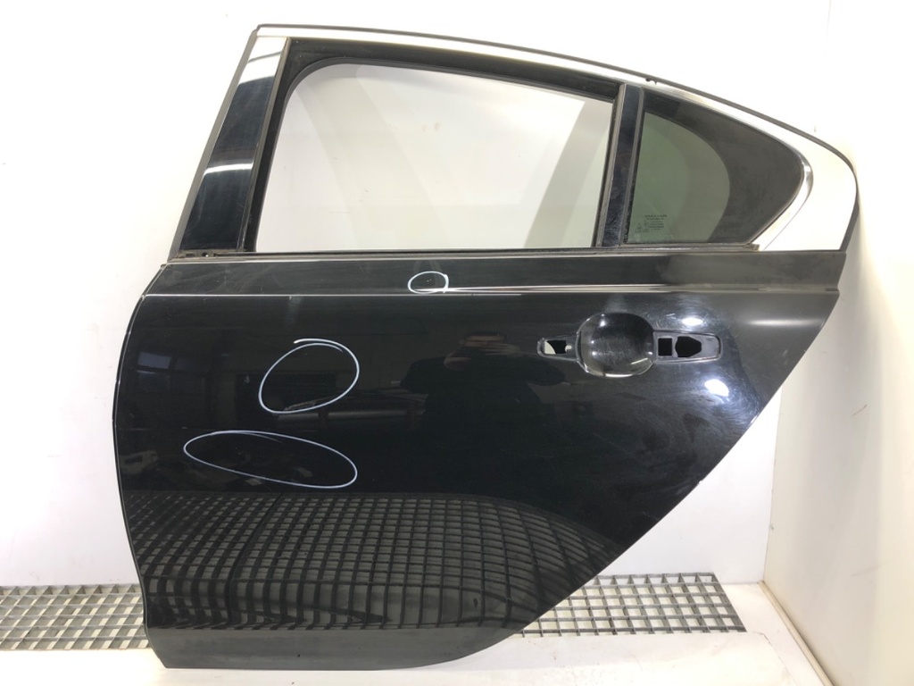 [STARK-534112] Puerta trasera izquierda JAGUAR XE (X760) 2015-2022