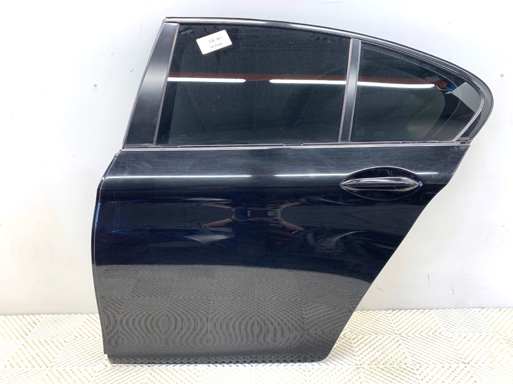 [STARK-852239] Puerta trasera izquierda BMW Serie 5 (F10) 2009-2016