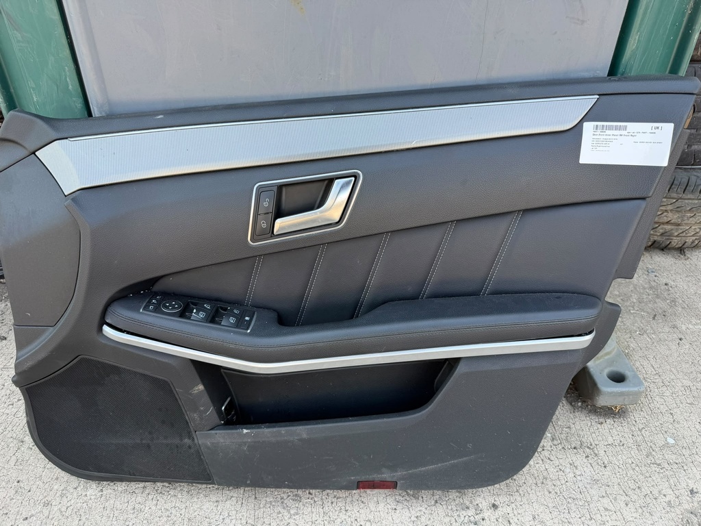 [EPE-114548] Panel interior puerta delantera derecha Mercedes Clase E W212