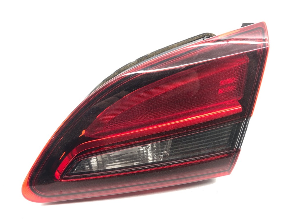 [STARK-851870] Piloto trasero derecho OPEL ASTRA J sedán 2012-2022