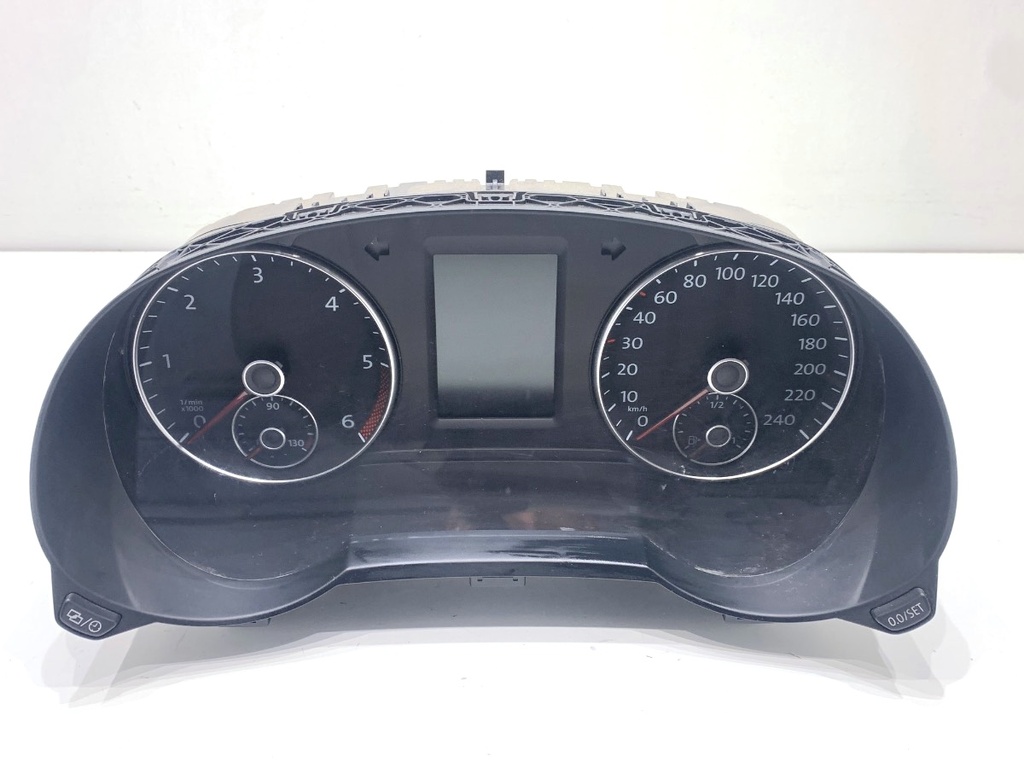 [STARK-847651] Velocímetro SEAT Alhambra (710, 711) 2.0 TDI 125 kW 2010-2013