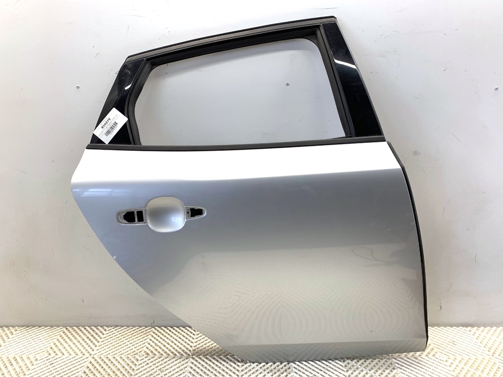 [STARK-856079] Puerta trasera derecha VOLVO V40 liftback (525, 526) 2012-2022