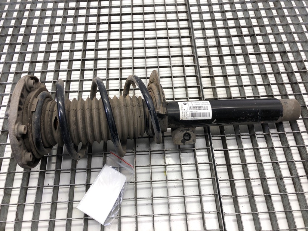 [STARK-826202] Amortiguador delantero izquierdo BMW Serie 3 Gran Turismo (F34) 2012-2022