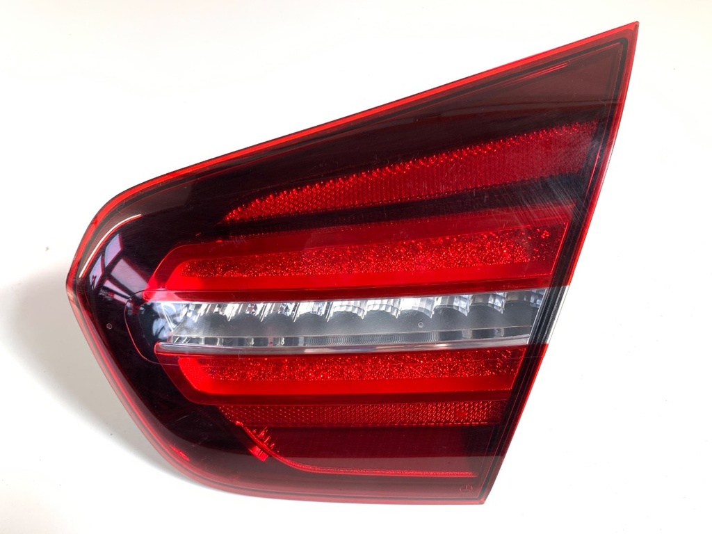 [STARK-874129] Piloto trasero derecho Mercedes-Benz Clase GLA (X156) 2013-2022