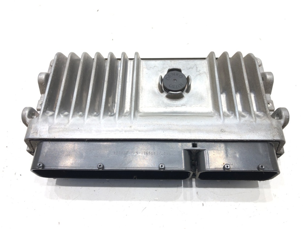 [STARK-659919] Unidad de control del motor Toyota Corolla sedán (_E18_, ZRE1_) 1.6 (ZRE181_) 2013-2018