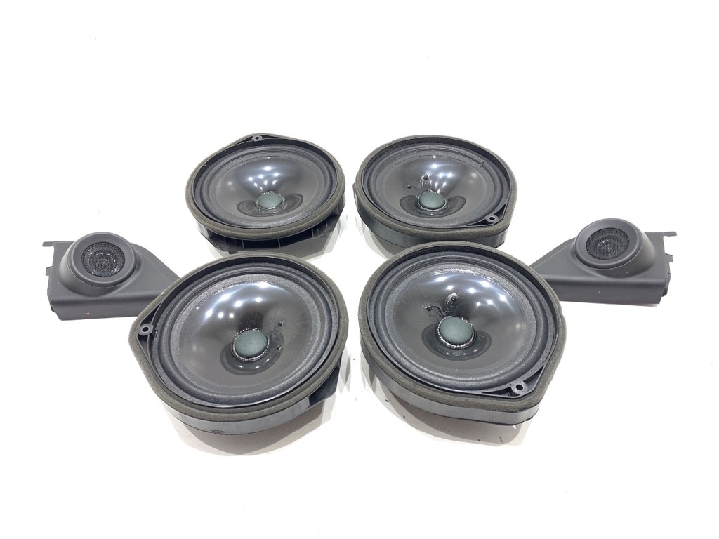 [STARK-810068] Juego de altavoces HONDA CR-V V (RW_, RT_) 2016-2022