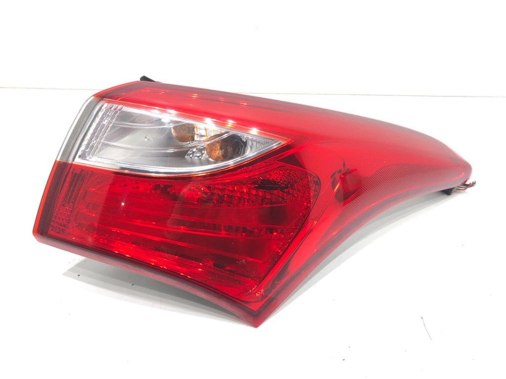 [STARK-658583] Piloto trasero derecho HYUNDAI i30 (GD) 2011-2016