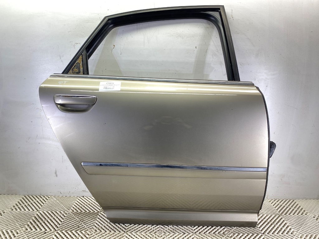 [STARK-670678] Puerta trasera derecha Audi A8 D3 (4E2, 4E8) 2002-2010