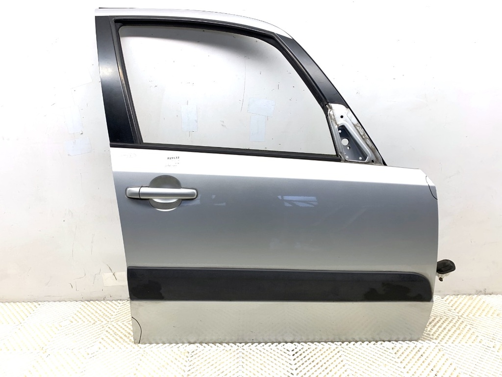 [STARK-819132] Puerta delantera derecha SUZUKI SX4 (EY, GY) 2006-2022
