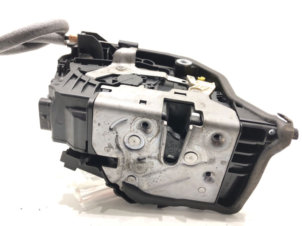 [STARK-825865] Cerradura de puerta trasera derecha BMW X6 (F16, F86) 2014-2019