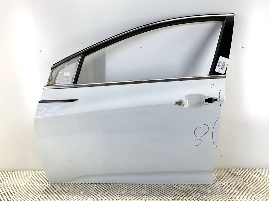 [STARK-825823] Puerta delantera izquierda HYUNDAI i40 I (VF) 2012-2022