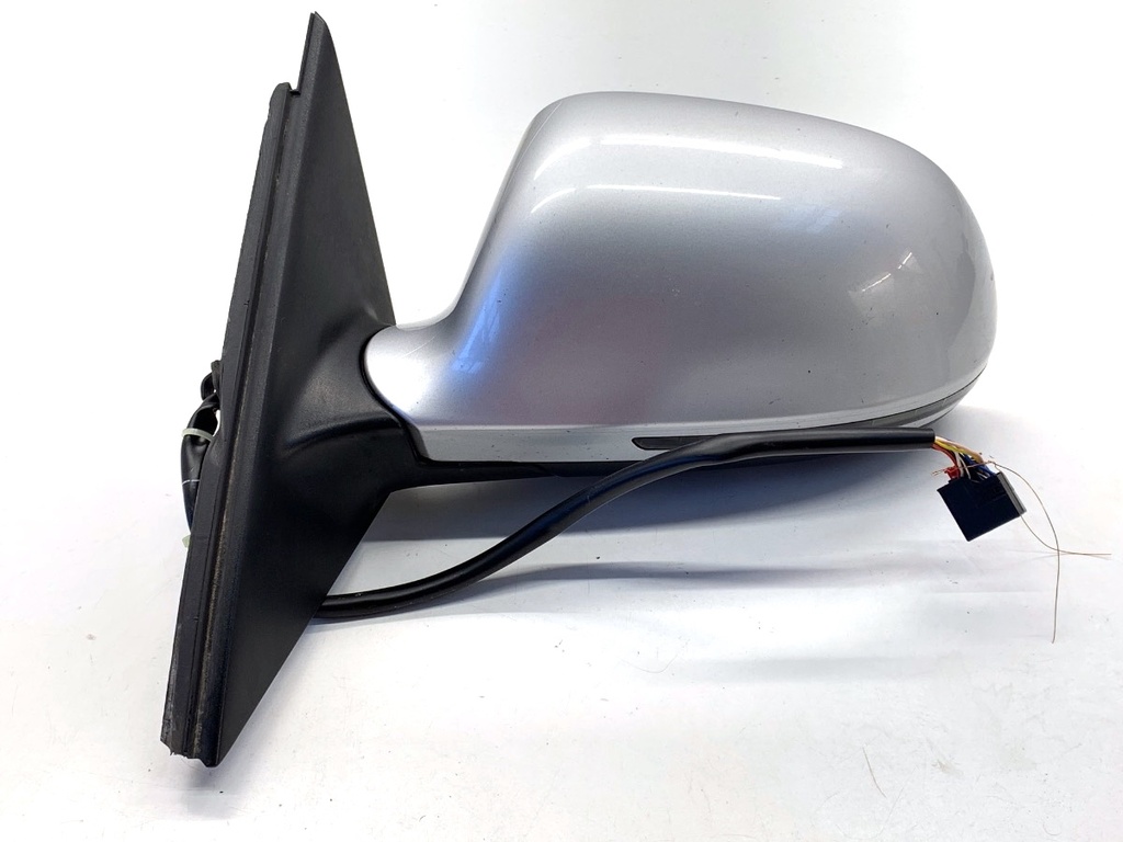 [STARK-855139] Retrovisor izquierdo AUDI A4 B8 Avant (8K5) 2007-2015