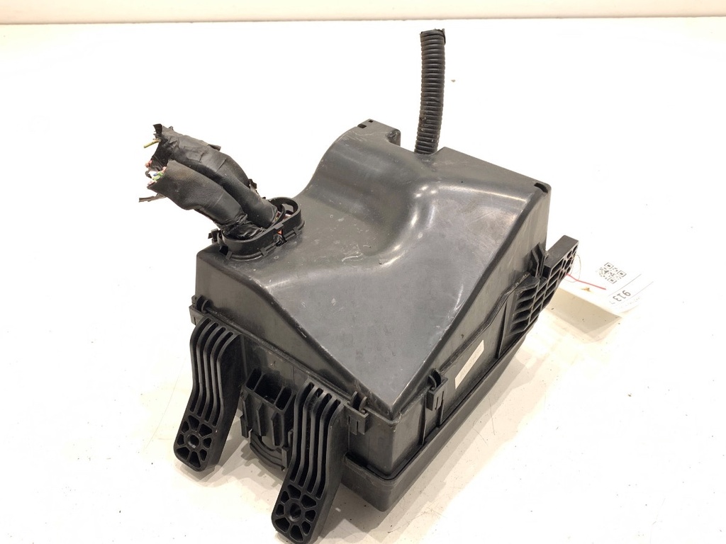 [STARK-913799] Caja de fusibles HYUNDAI ix35 (LM, EL, ELH) 2.0 120 kW 2010-2013