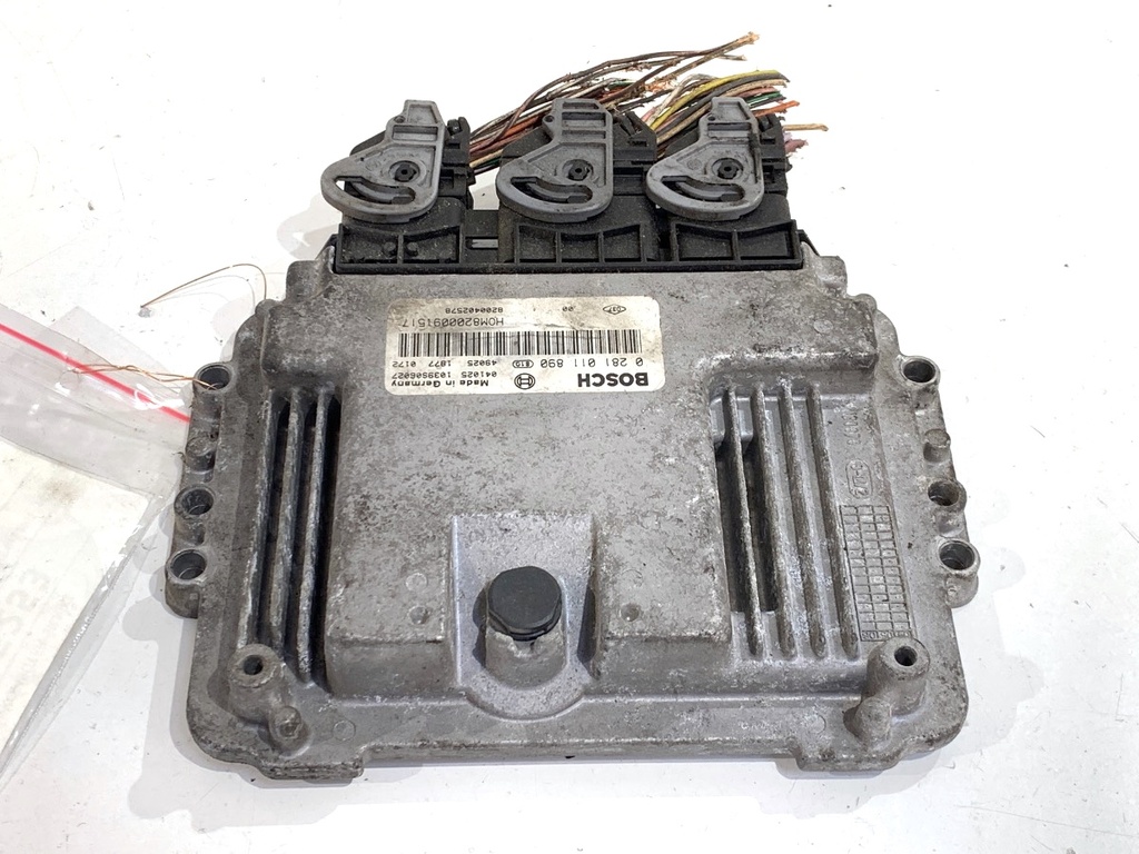 [STARK-895253] Unidad de control del motor Renault Trafic II Autobus 2.5 dCi 135
