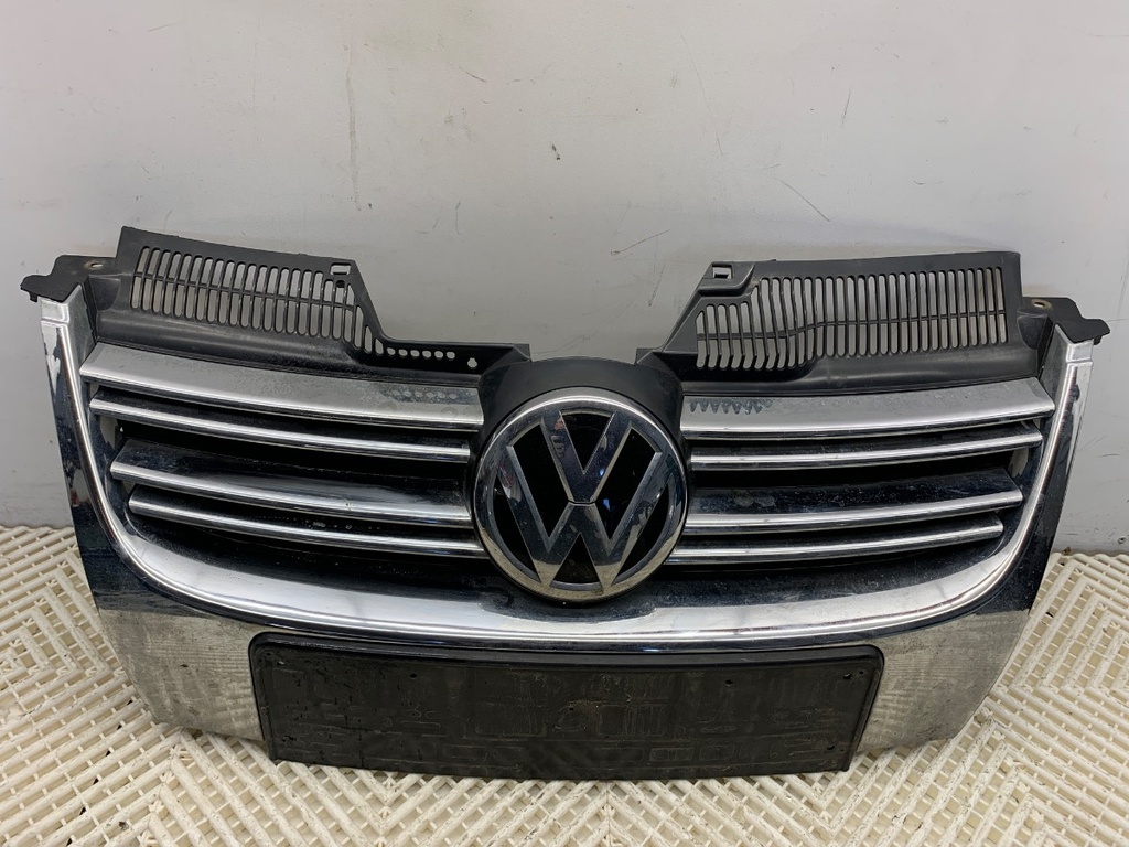 [STARK-859895] Rejilla de parachoques VW Golf V Variant (1K5) 2007-2009 1.9 TDI