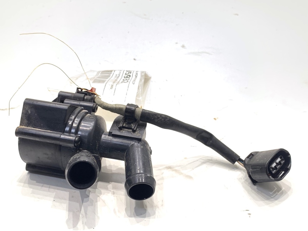 [STARK-895932] Bomba de agua adicional Mazda 3 liftback (BP) 2018-2022
