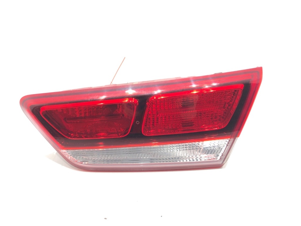 [STARK-795861] Piloto trasero izquierdo KIA Optima (JF) 2015-2022