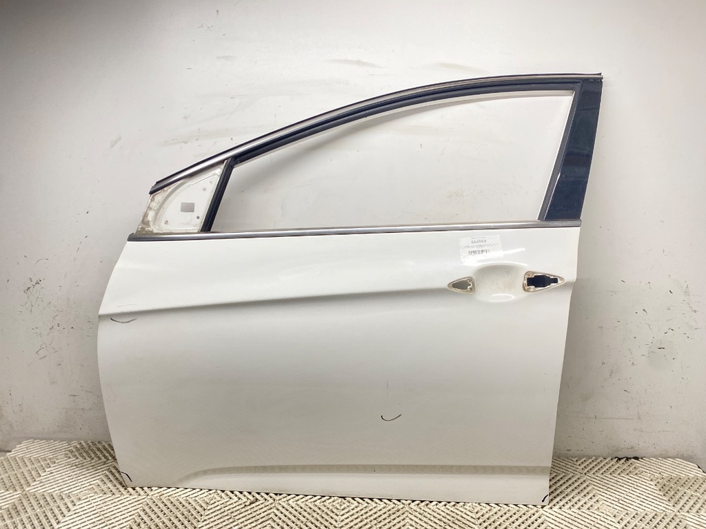 [STARK-664069] Puerta delantera izquierda HYUNDAI i40 I Kombi Van (VF) 2011-2022