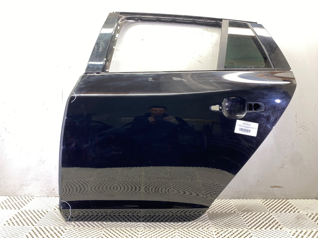 [STARK-653043] Puerta trasera izquierda Volvo V60 I (155, 157) 2010-2018
