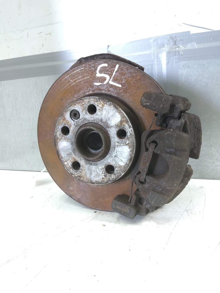 [MTD-529321] Cubo de rueda delantero derecho VW Caravelle T4