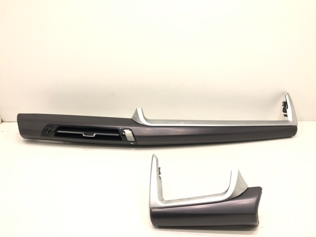 [STARK-682145] Moldura decorativa interior BMW X1 (U11) 2022-2025
