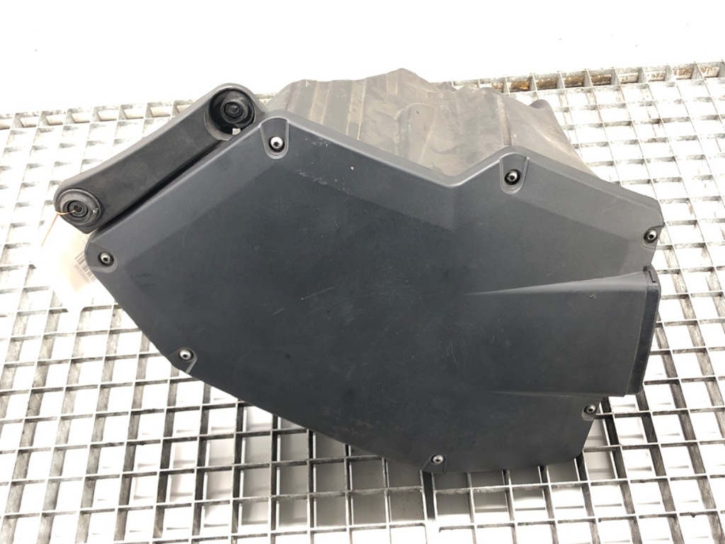 [STARK-661939] Caja de filtro de aire BMW Serie 3 Coupé (E92) 330i 2006-2010