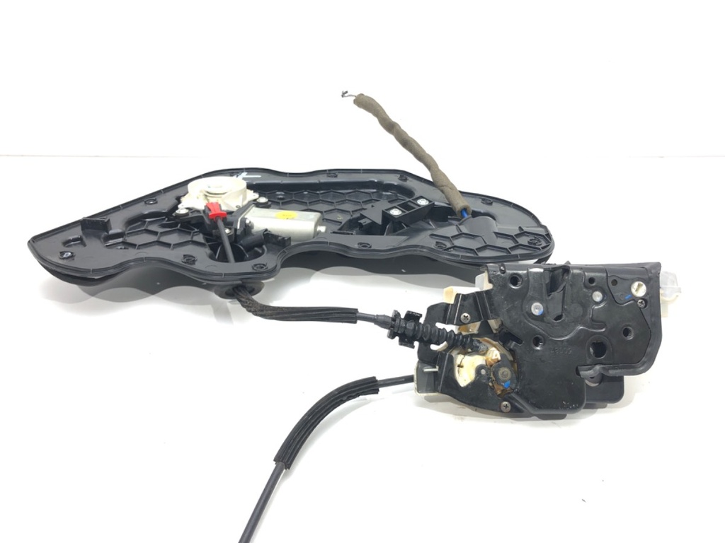 [STARK-536920] Cerradura de puerta trasera derecha AUDI A8 D4 (4H2, 4H8, 4HC, 4HL) 2009-2018