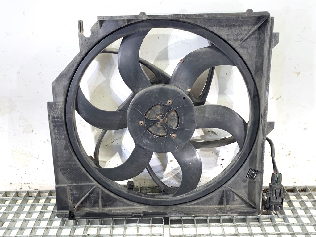 [STARK-728227] Ventilador de radiador de aire acondicionado BMW X3 (E83) 2003-2011