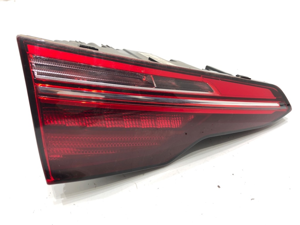 [STARK-779060] Piloto trasero izquierdo AUDI A4 B9 (8W2, 8WC) 2015-2022