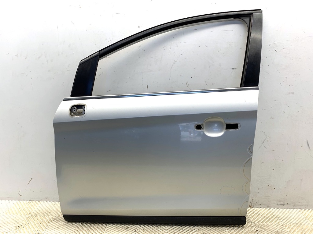 [STARK-736060] Puerta delantera izquierda Ford Kuga I 2008-2012
