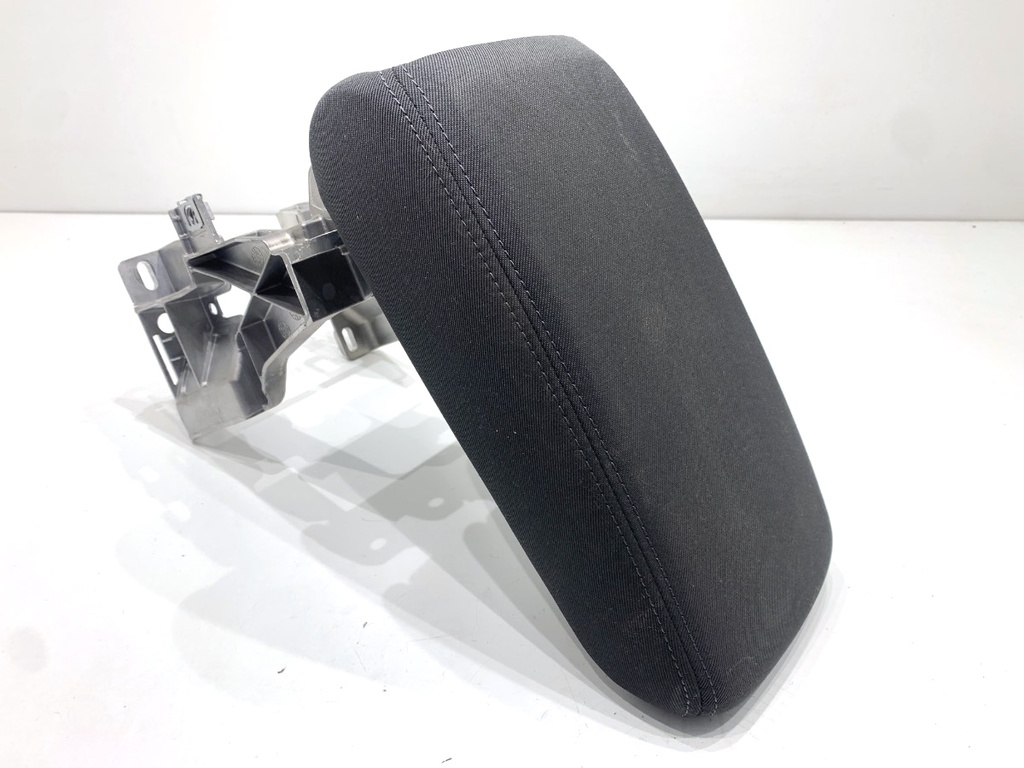 [STARK-865304] Reposabrazos AUDI Q4 Sportback (F4N) 2021-2022
