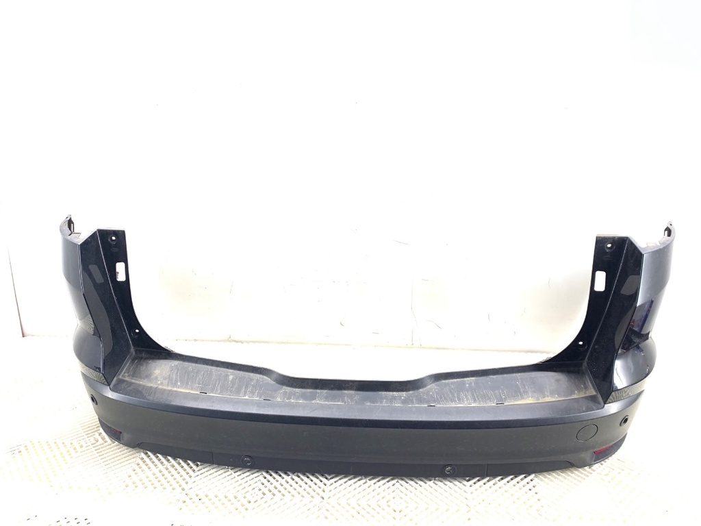 [STARK-866243] Parachoques trasero Ford Focus III Turnier 2010-2022