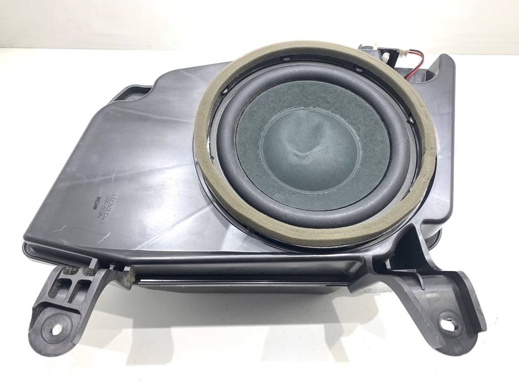 [STARK-810069] Subwoofer Honda CR-V V (RW_, RT_) 2016-2022